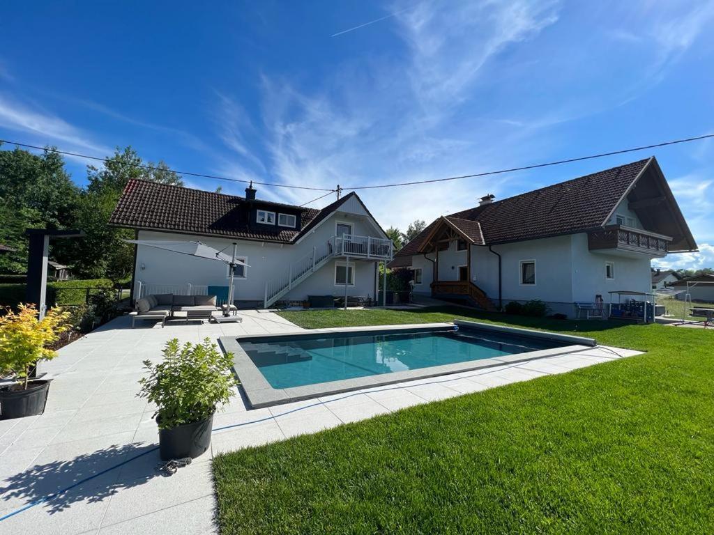 Ferienwohnung Ramsbacher Velden am Woerthersee Ngoại thất bức ảnh